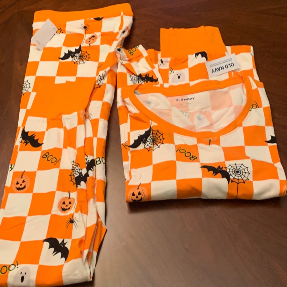 Old Navy Orange Halloween Pajama Set